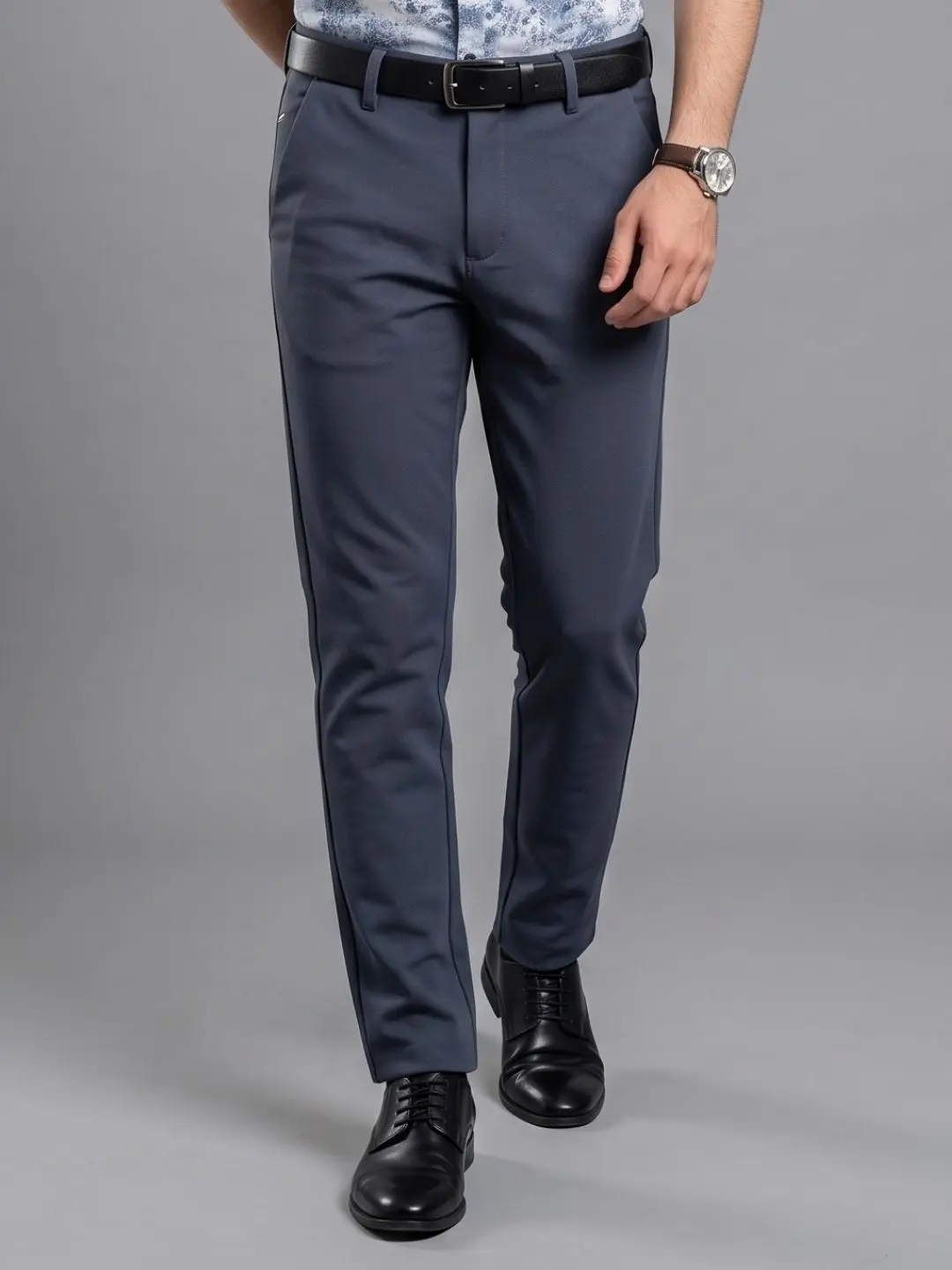 LIVE IN Dark Grey Regular Fit Solid Polycotton Casual Trousers-LTECPM128B32